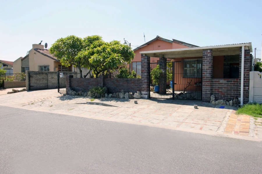3 Bedroom Property for Sale in Rosedale Western Cape